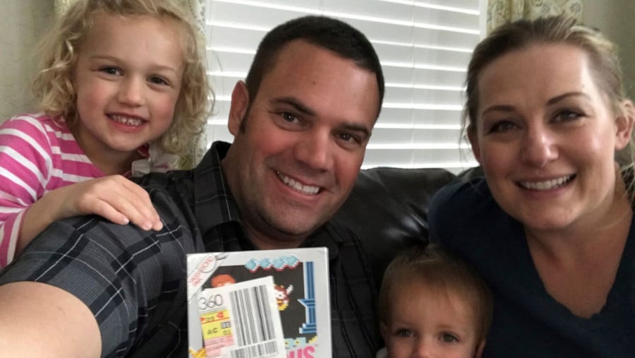 Cartucho de NES lacrado &eacute; encontrado em s&oacute;t&atilde;o nos EUA