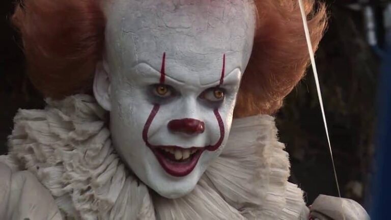 Pennywise d&aacute; as caras em Raccoon City em mod de Resident Evil 2