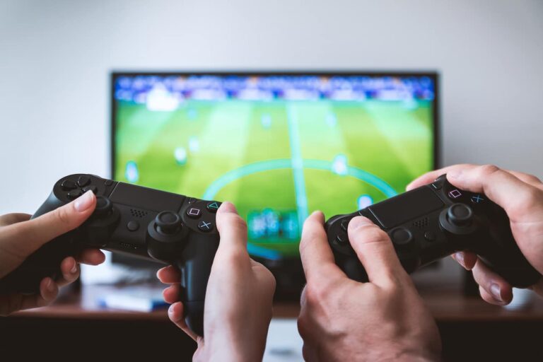 Segundo estudo, jogar videogame pode queimar at&eacute; 200 calorias por hora