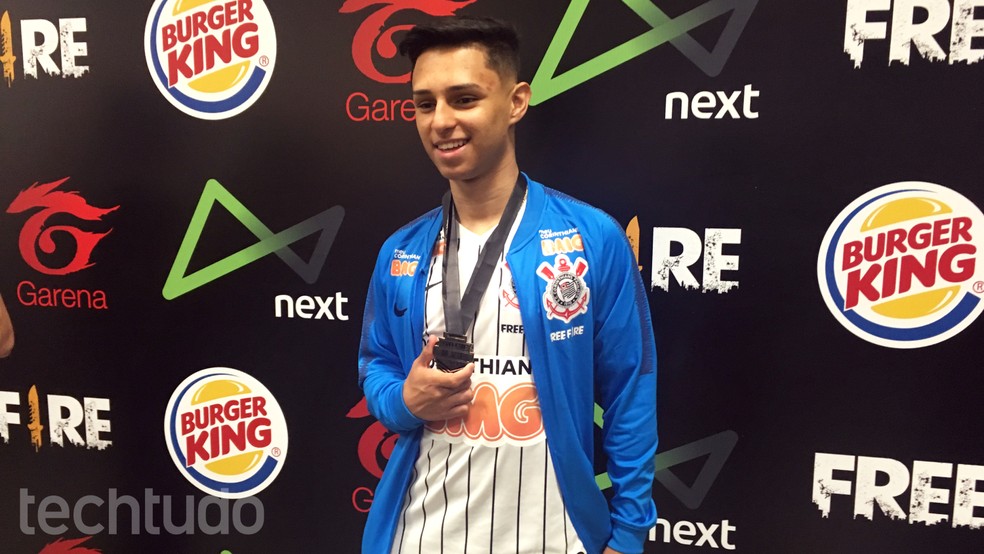 Nobru, campe&atilde;o de Free Fire, gasta R$ 40 mil em hotel de Noronha