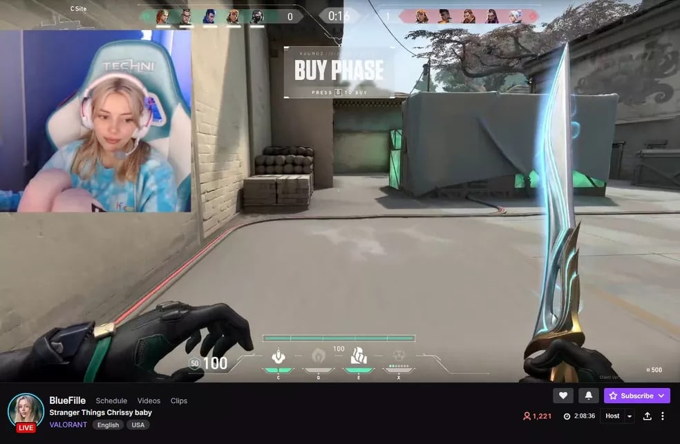 Atriz de Stranger Things joga Valorant em live na Twitch