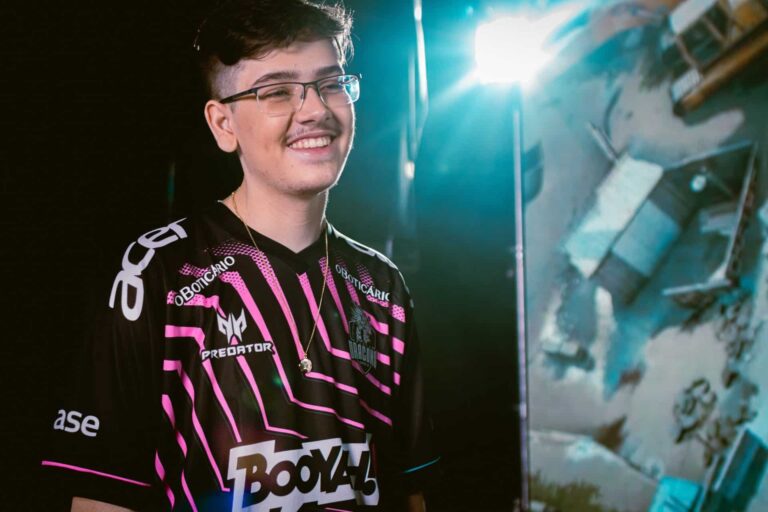 Nade, da Black Dragons, assume que foi procurado por outro time