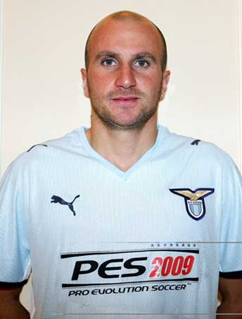 L&aacute;zio &eacute; patrocinado pelo game Pes 2009