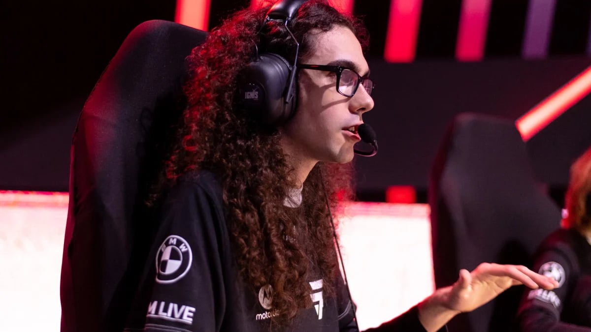 LOL: Flower &eacute; desligada da paiN ap&oacute;s acusa&ccedil;&otilde;es de pedofilia