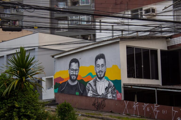 CS:GO: Artista faz homenagem a FalleN e Kscerato em muro de Florian&oacute;polis