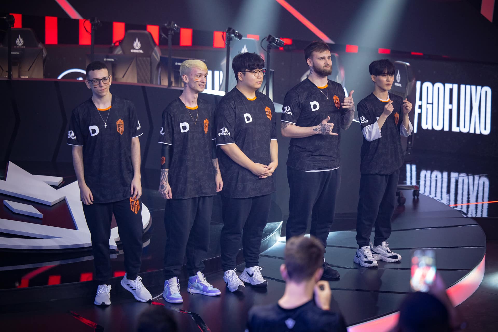 Foto dos jogadores da Los Grandes ap&oacute;s a vit&oacute;ria sobre o Fluxo