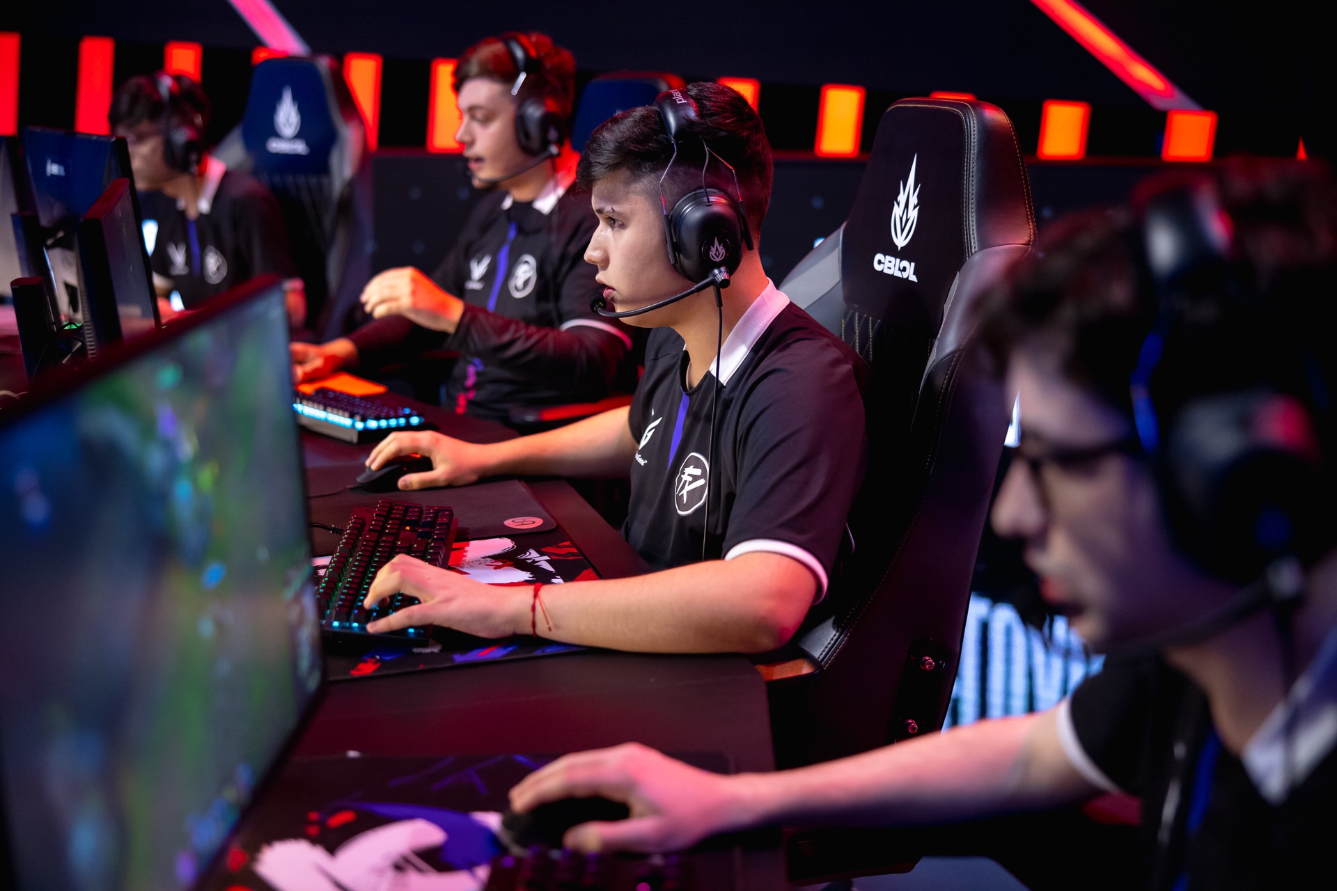 Foto dos jogadores do FLUXO no CBLOL 2023