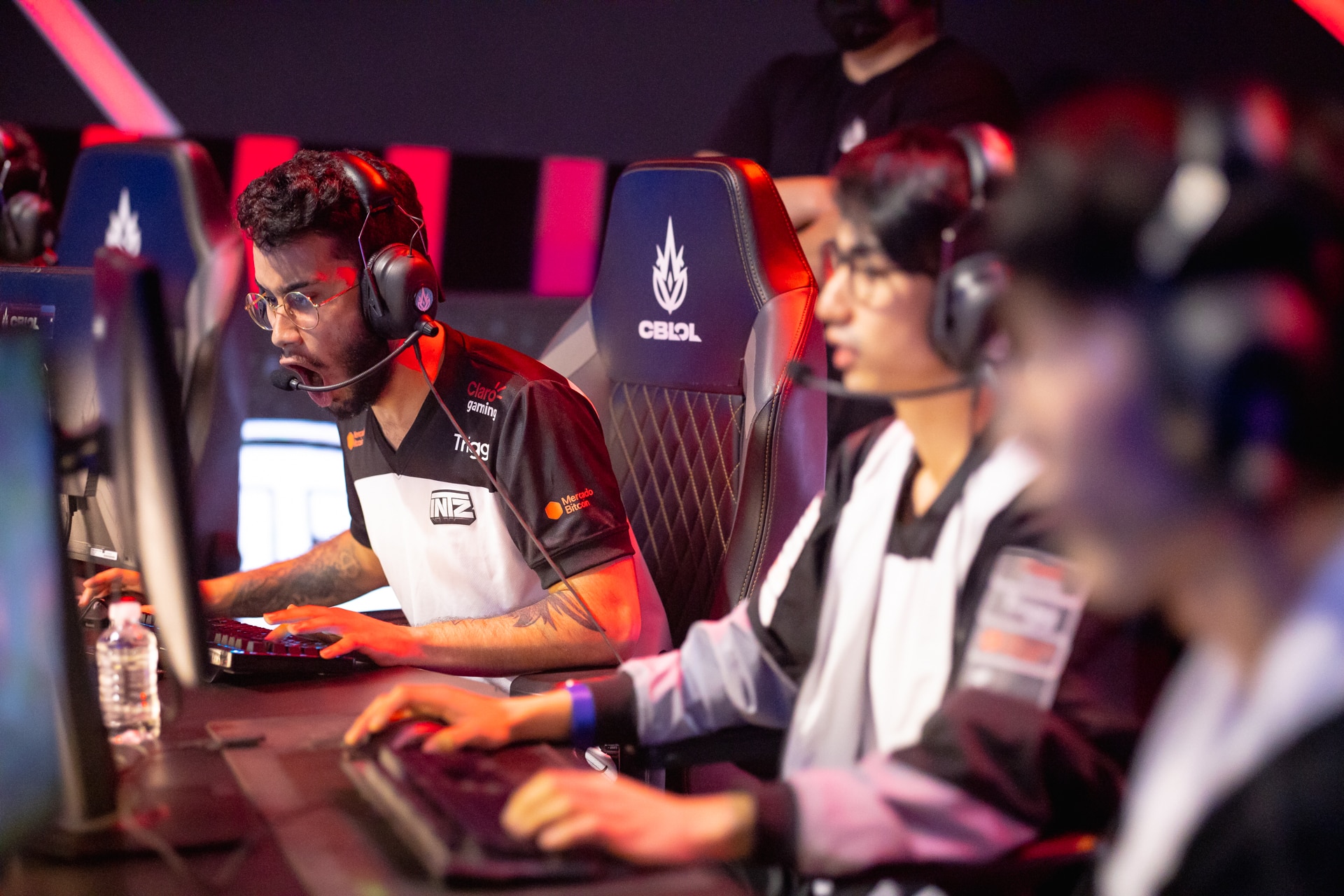 Foto dos jogadores da INTZ no CBLOL 2023