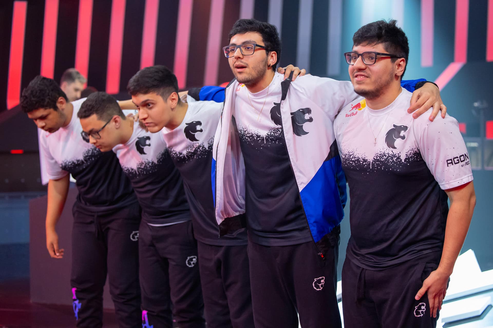 Foto dos jogadores da FURIA no CBLOL 2023