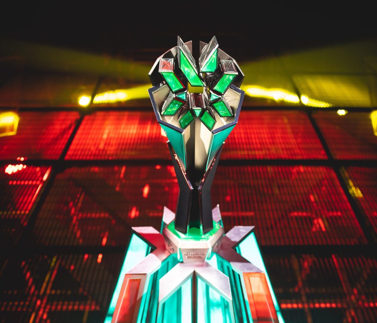 Foto do trof&eacute;u do VALORANT LOCK//IN 2023