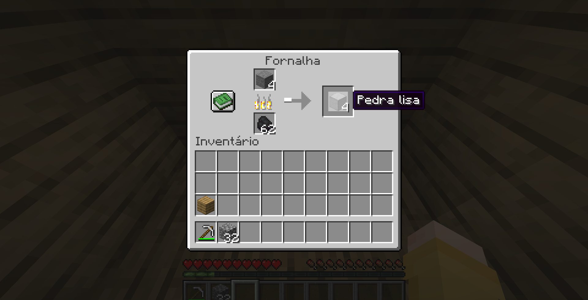 Imagem do derretimento de pedra comum e a obten&ccedil;&atilde;o de pedra lisa no Minecraft. 