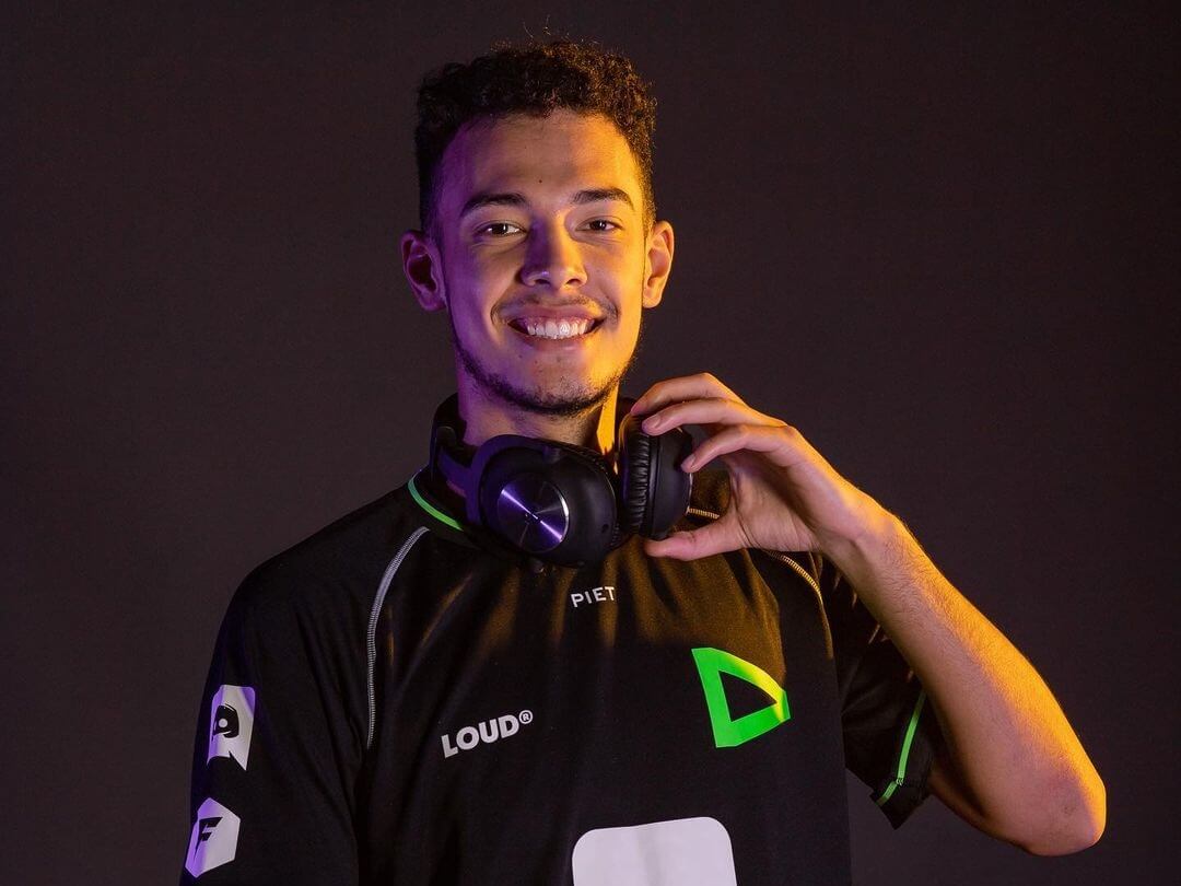 Imagem do jogador ViniZx, considerado um dos melhores jogadores de Free Fire do Brasil! (Divulga&ccedil;&atilde;o / Internet)